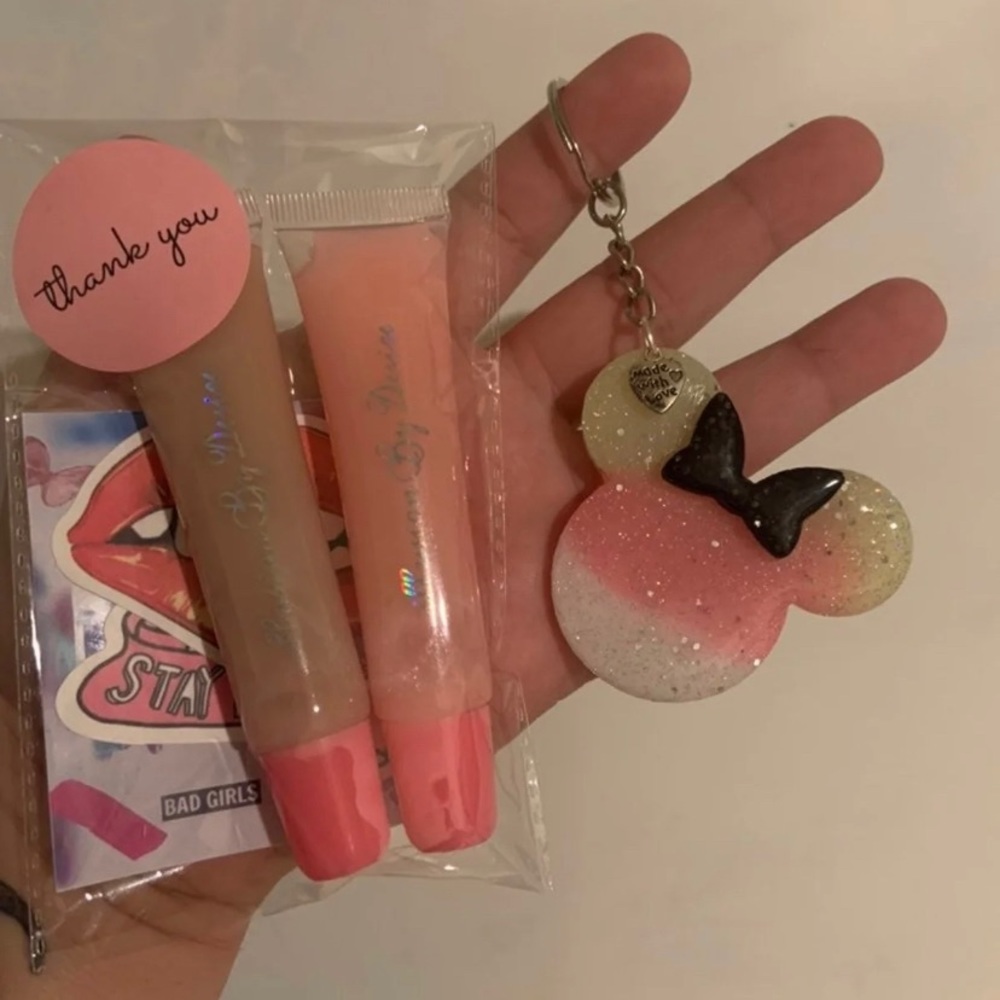 Lip gloss